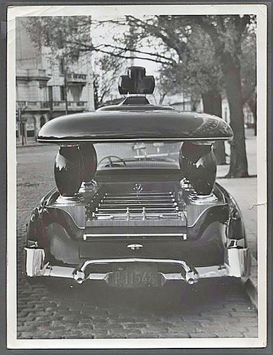 Kaiser Carabela Hearse Car