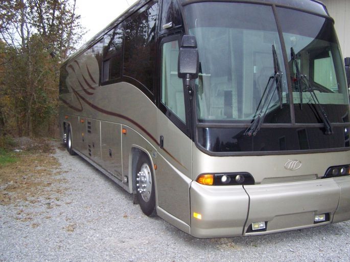 MCI E4500 Luxuary Coach