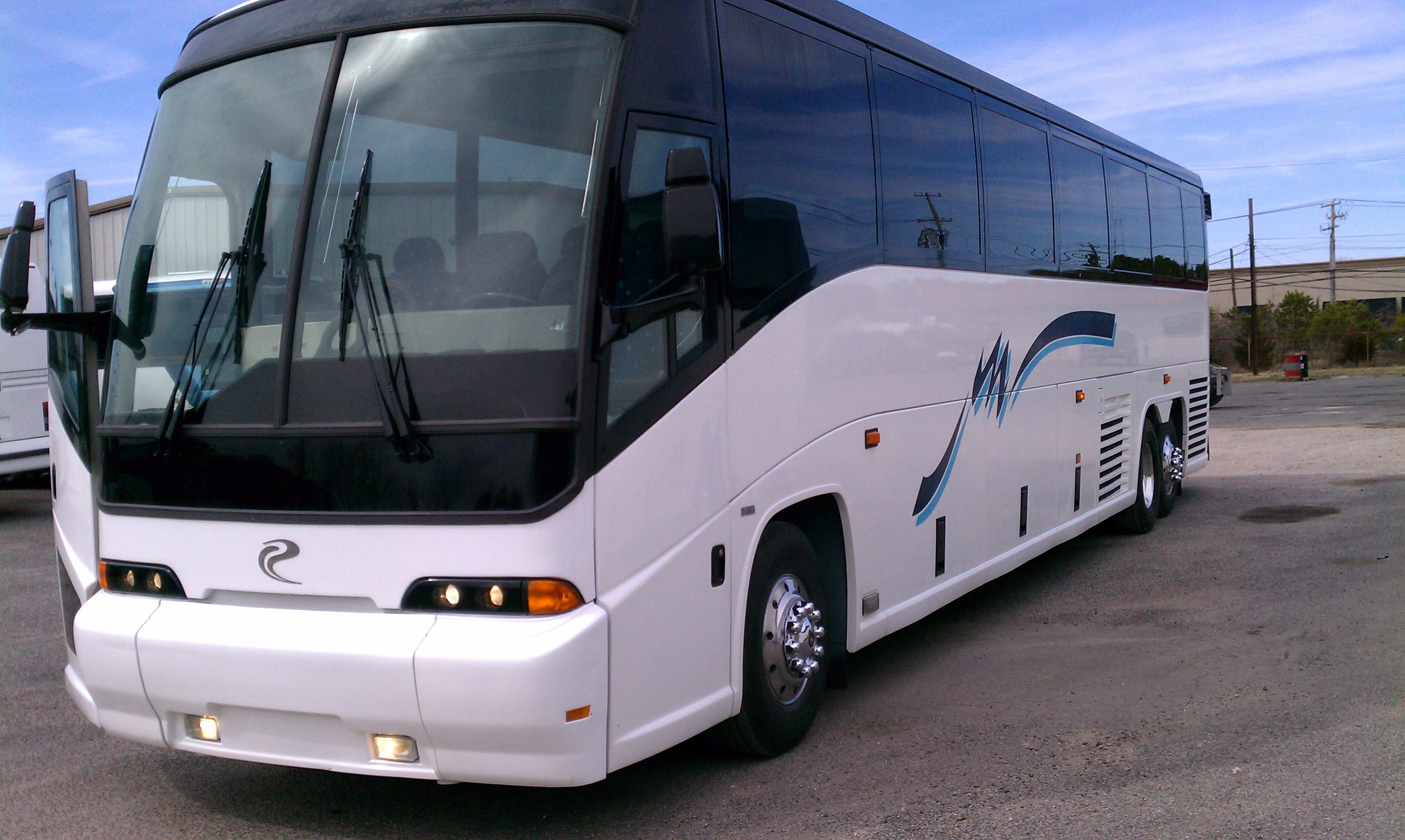 MCI E4500 Luxuary Coach