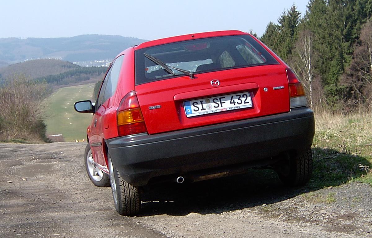 Mazda 323 P