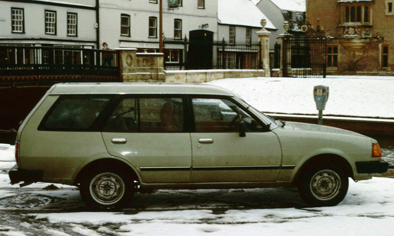 Mazda 323 wagon