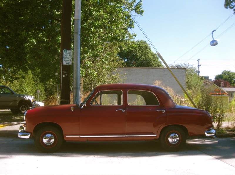 Mercedes-Benz 180B sedan