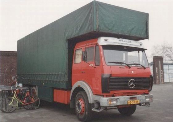 Mercedes-Benz 2226