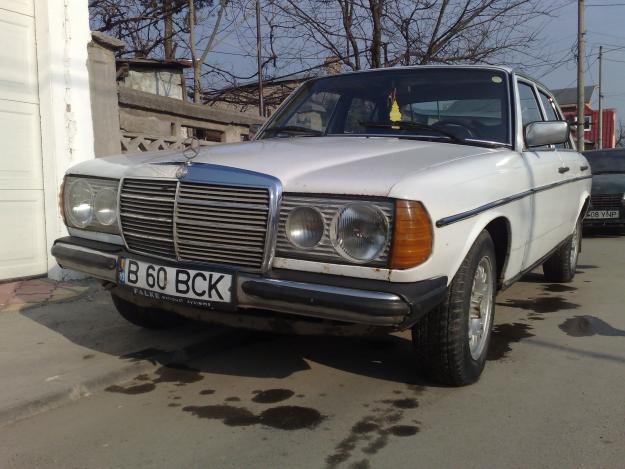 Mercedes-Benz 230D