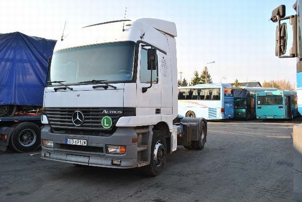 Mercedes-Benz Actros 1835L