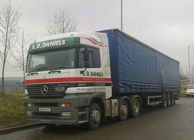 Mercedes-Benz Actros MP1 2543