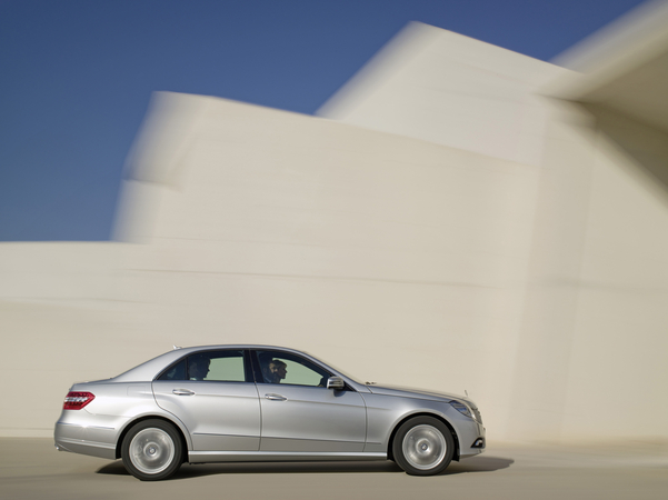 Mercedes-Benz E 250 CGi Elegance