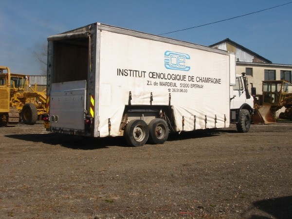 Mercedes-Benz Unimog 1200