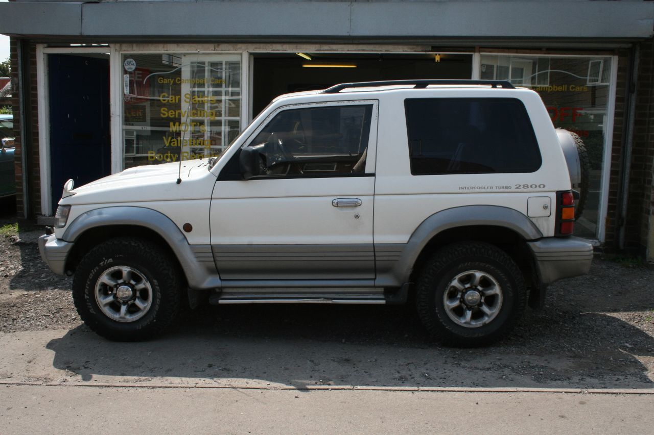 Mitsubishi Pajero SWB