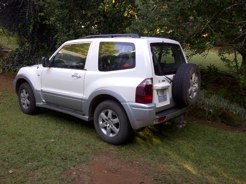 Mitsubishi Pajero SWB