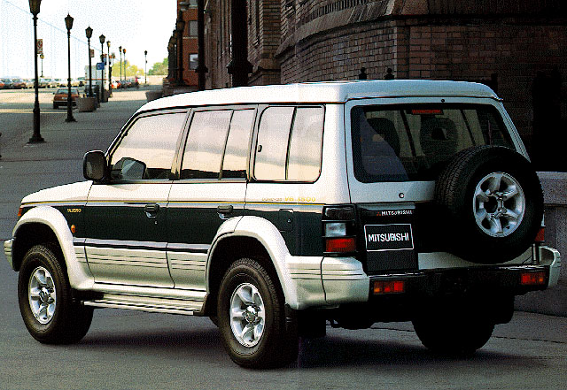 Mitsubishi Pajero Long Body