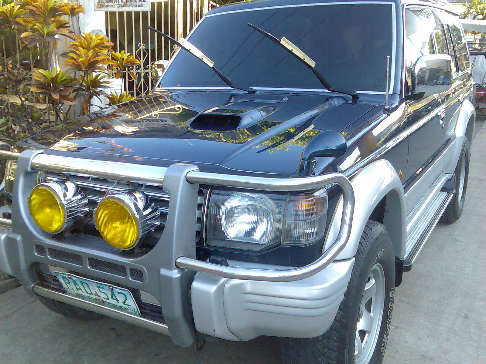 Mitsubishi Pajero 2800 Turbo - specs, photos, videos and more on ...