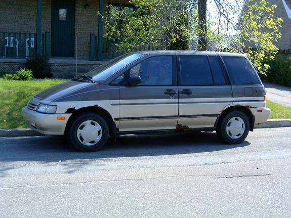 Nissan Axxess