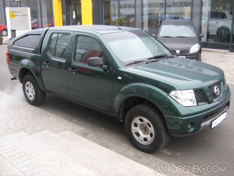 Nissan Navara 25 XE
