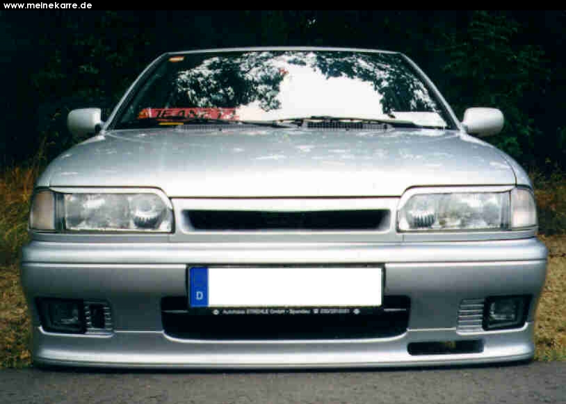 Nissan Primera SLX