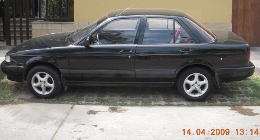 Nissan Sentra V16 16 EX Saloon