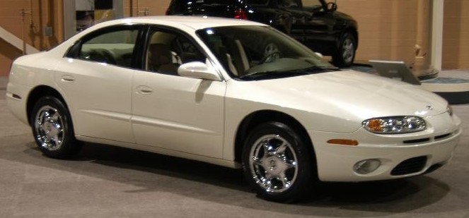 Oldsmobile Aurora 2003