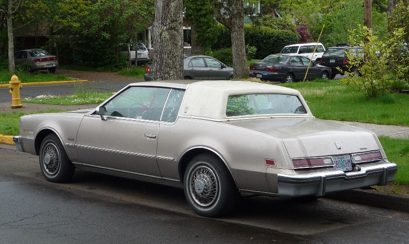 Oldsmobile Toronado V8 Diesel