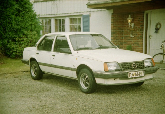 Opel Ascona 16N
