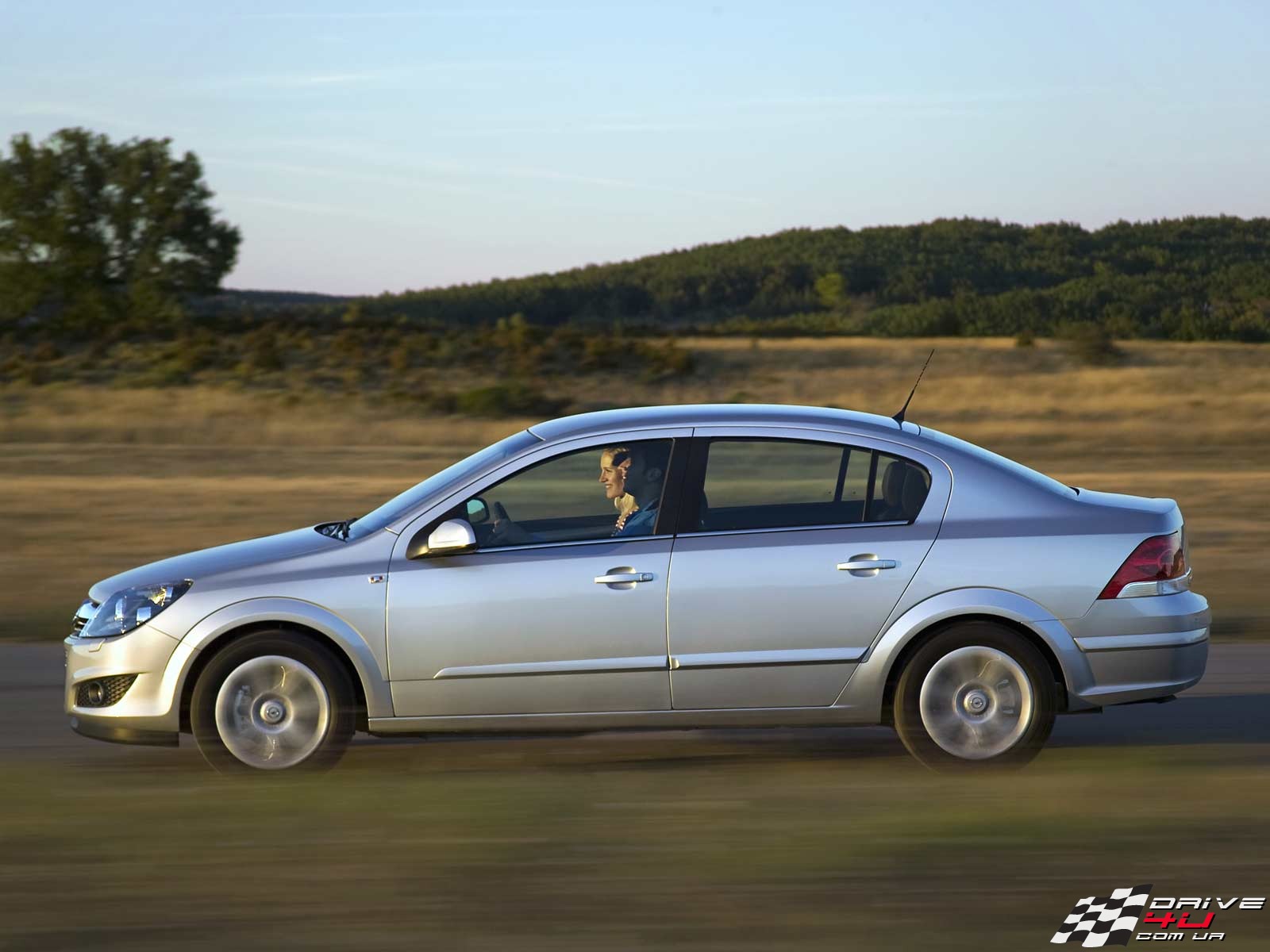 Opel Astra H Sedan