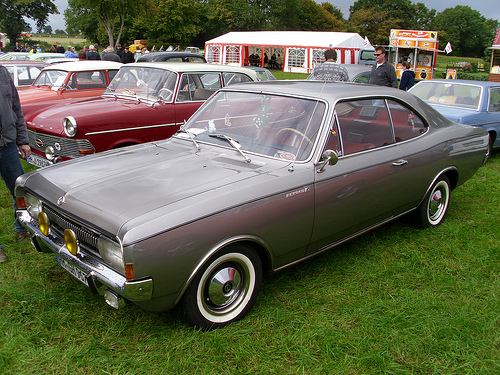 Opel Rekord 1900C