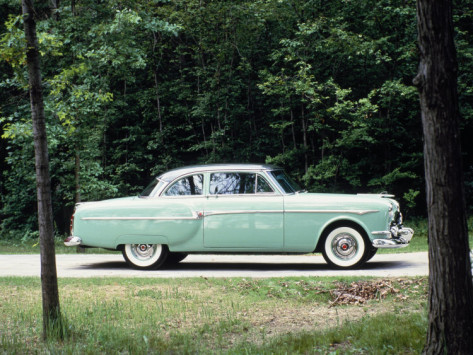 Packard Clipper sedan