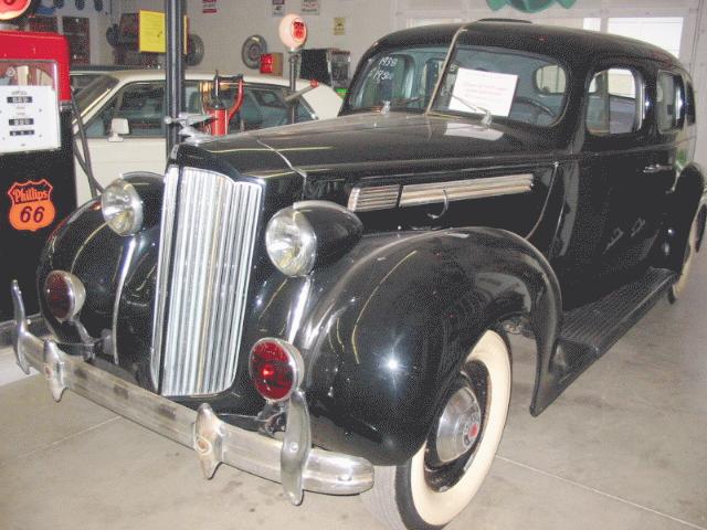 Packard Eight 1192 sedan