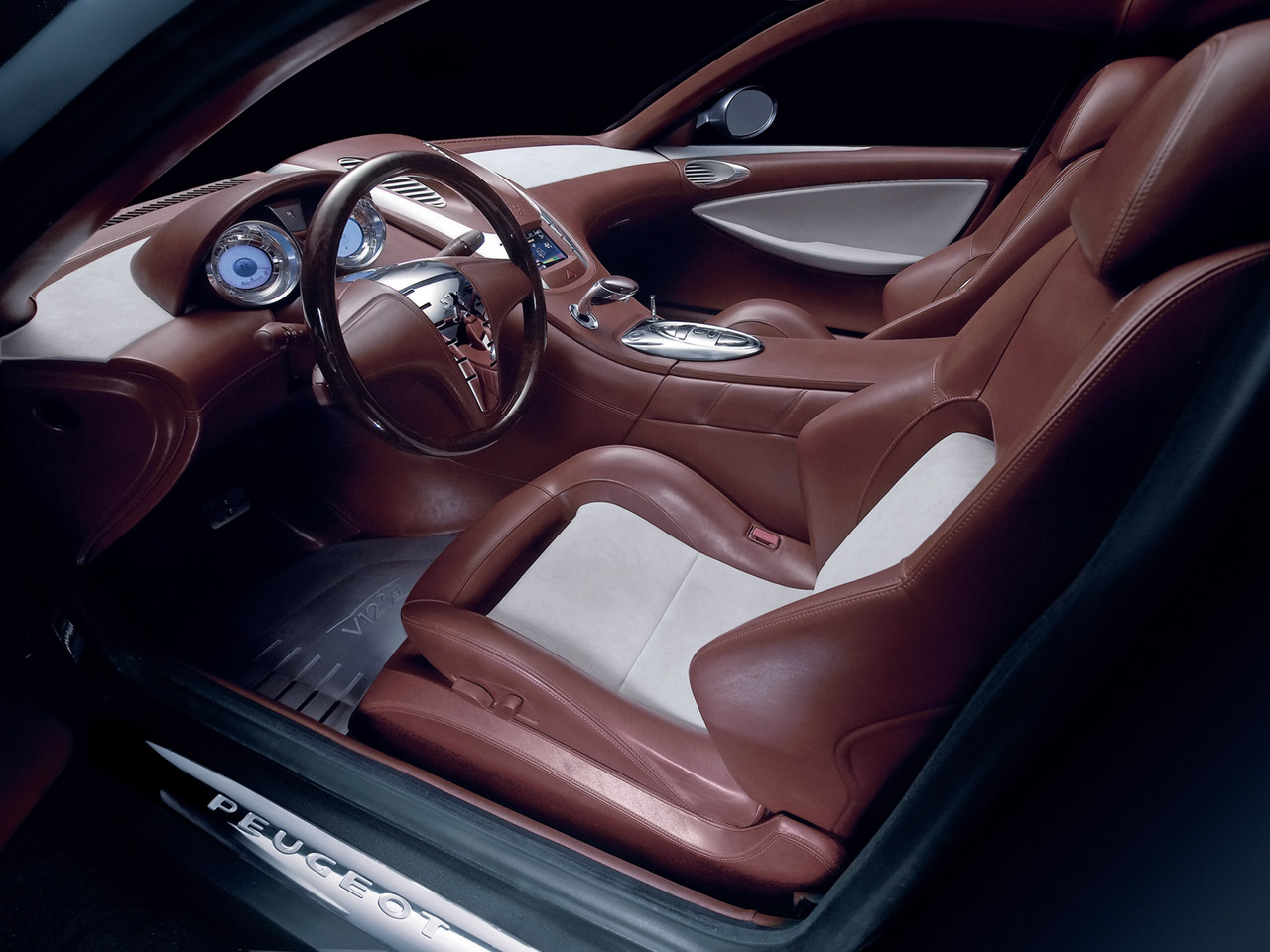 Peugeot 907 interior