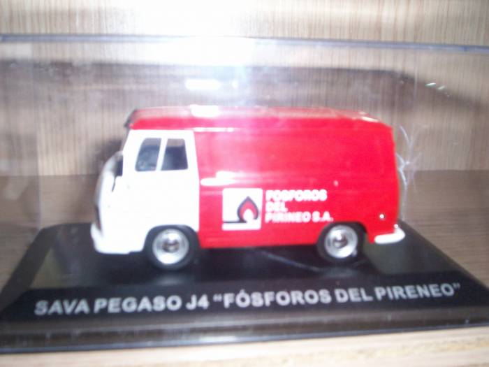 Peugeot J4 van