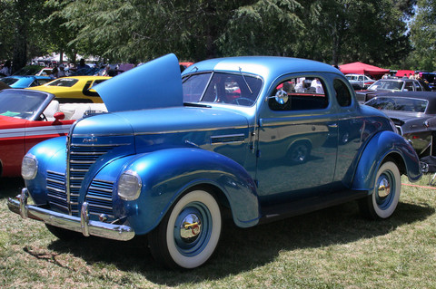 Plymouth De Luxe business coupe