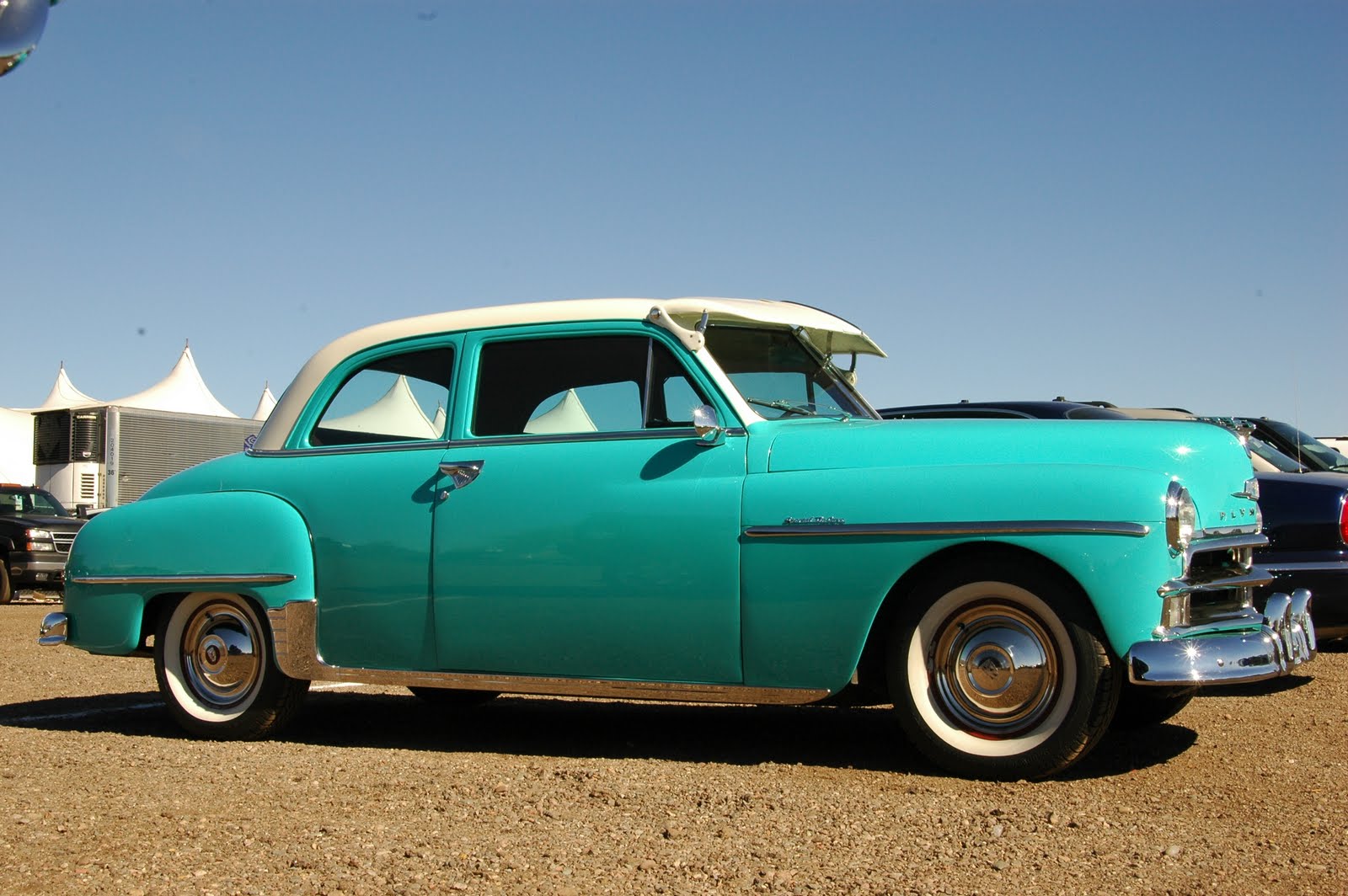Plymouth Deluxe coupe