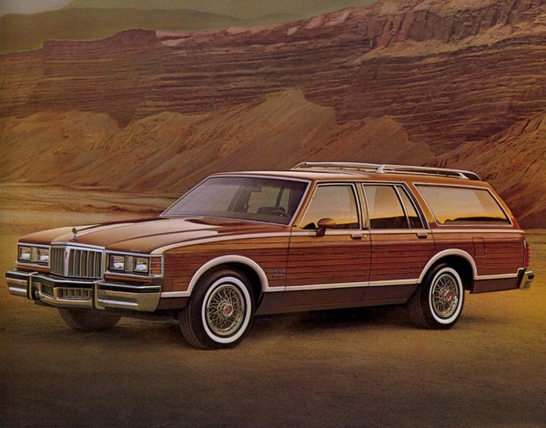 Pontiac Bonneville Station Wagon