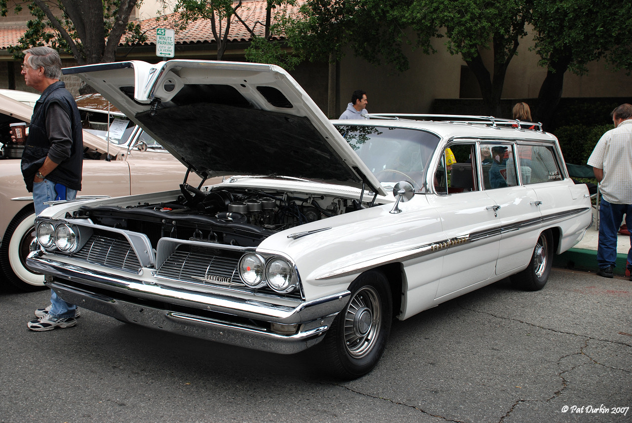 Pontiac Bonneville Station Wagon