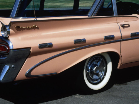 Pontiac Bonneville Station Wagon