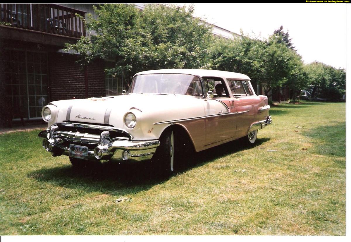 Pontiac Star Chief Custom Safari wagon