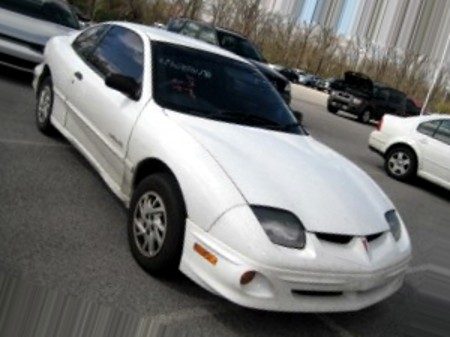 Pontiac Sunbird 2000