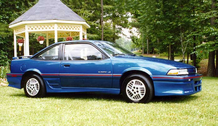 Pontiac Sunbird LE 4dr