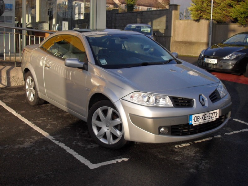 Renault Megane Cabriolet 16V Automatic