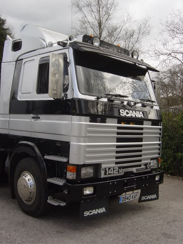 Scania 142