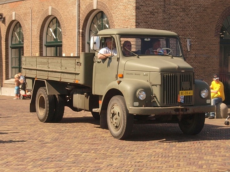 Scania AL36