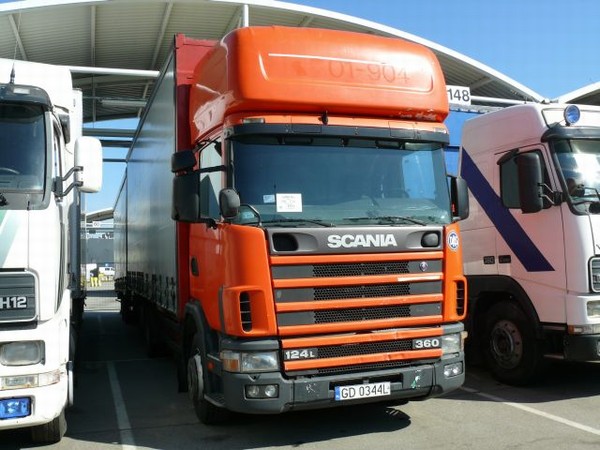 Scania T360 124L