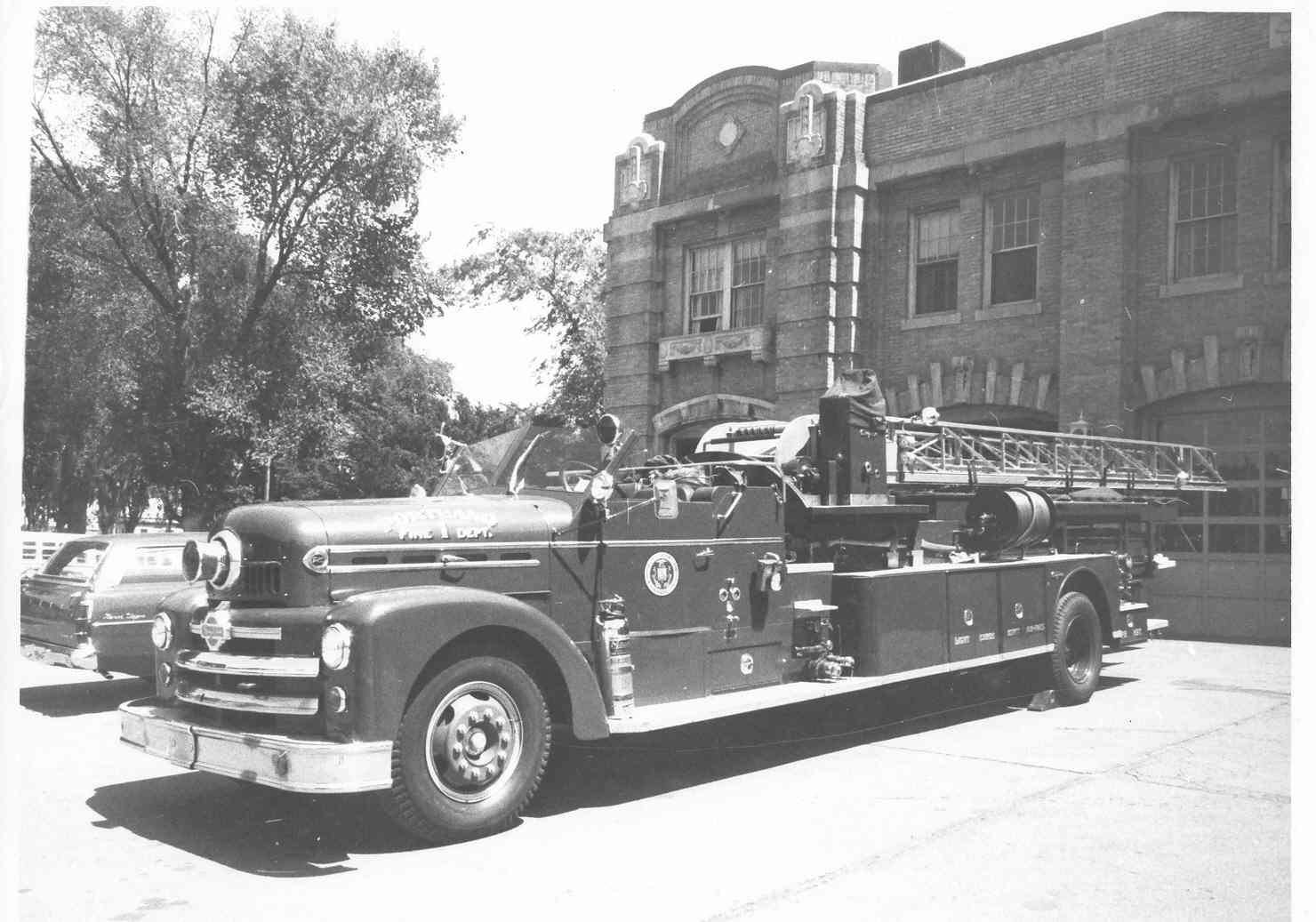 Seagrave 75-foot Aerial Ladder Truck