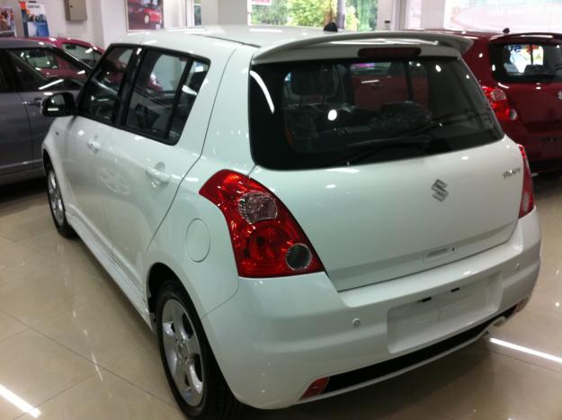 Suzuki Swift GLX 15