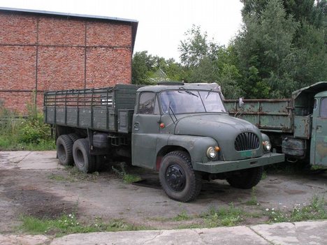 Tatra T138