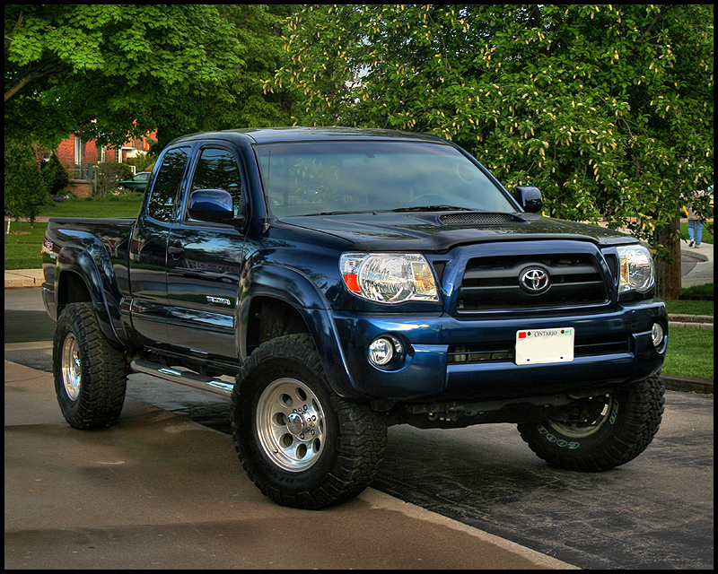 Toyota Tacoma crew cab