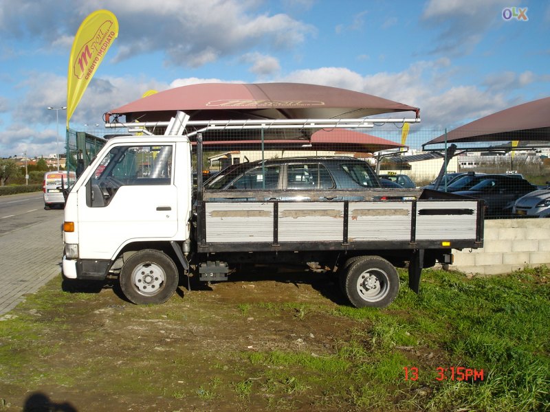 Toyota Dyna 200 Crew Cab