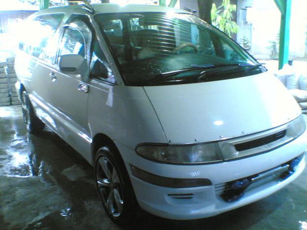 Toyota Estima Emina