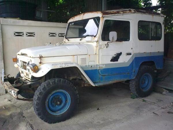 Toyota Land Cruiser BJ 40