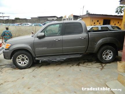 Toyota Tundra V8 4WD