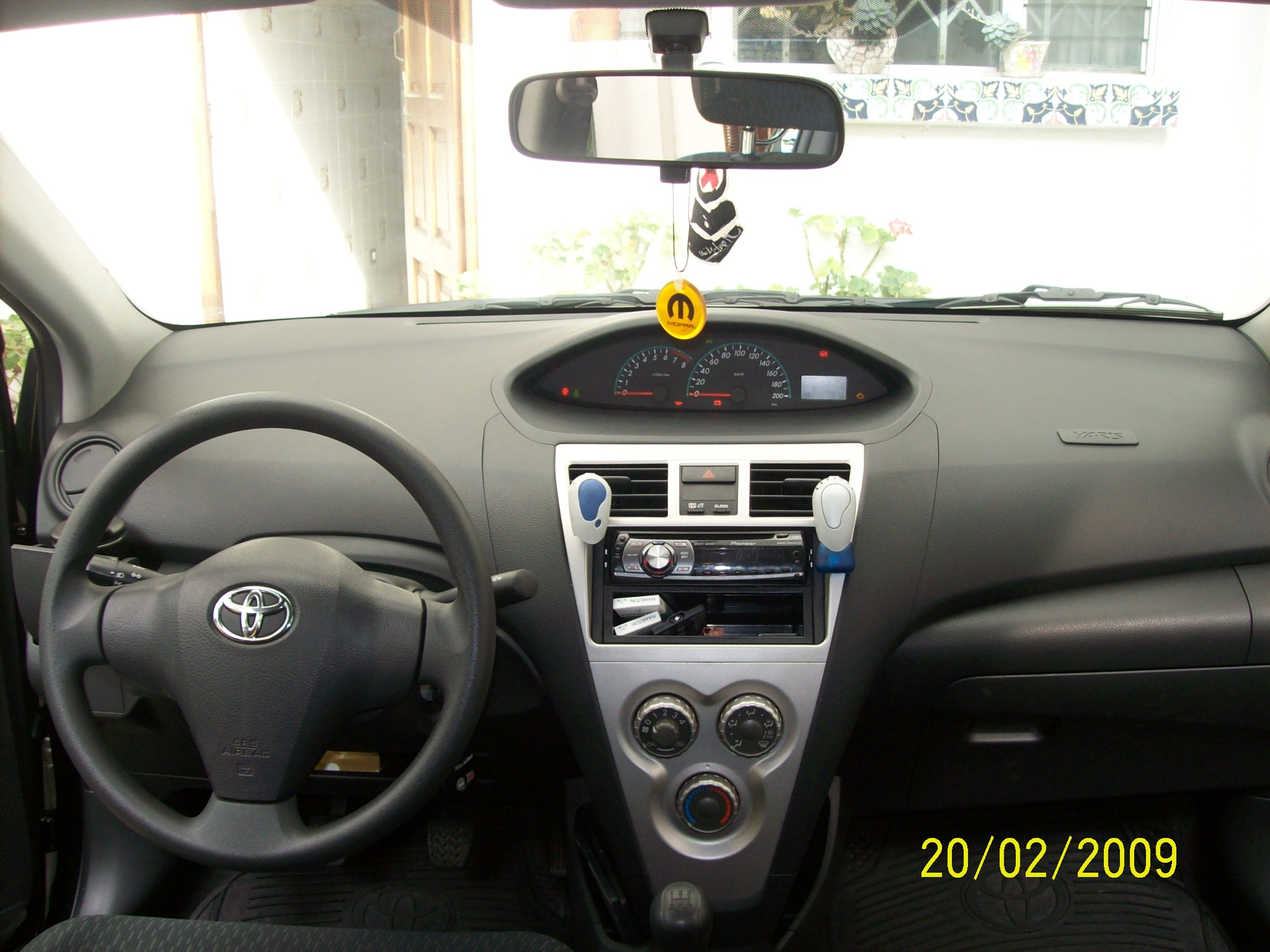 Toyota Yaris XLi